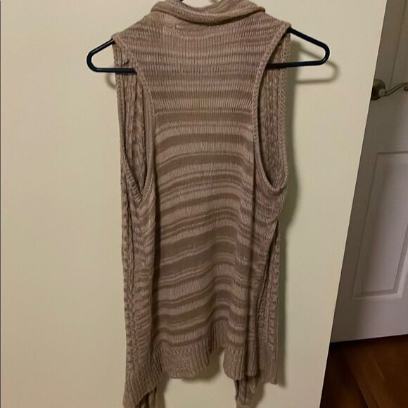 Women's Tan Sleeveless Sweater Vest size Large - Picture 4 of 6